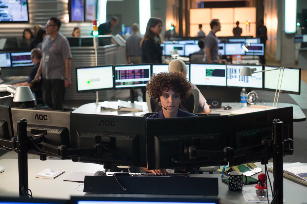Кадр 3 из фильма Тревожный вызов