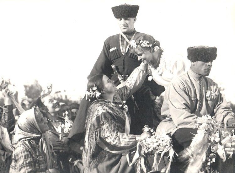 Кадр 2 из фильма Станица Дальняя