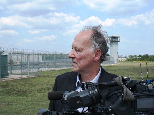 Кадр 4 из фильма В бездну: Повесть о жизни, повесть о смерти