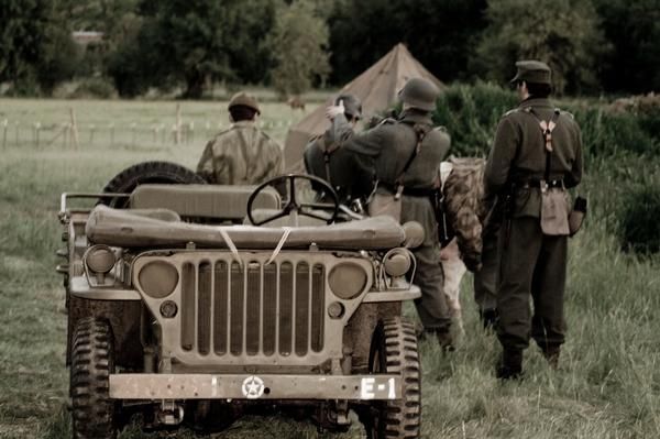 Кадр 1 из фильма Первопроходцы: В компании незнакомцев