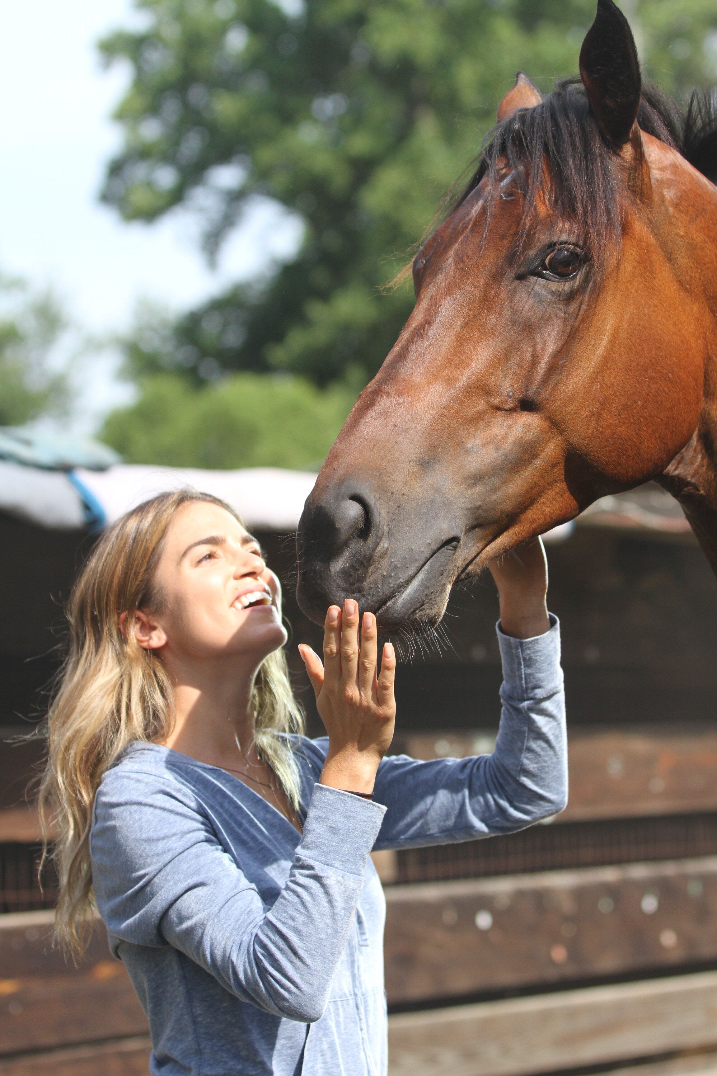 Кадр 5 из фильма A Sunday Horse
