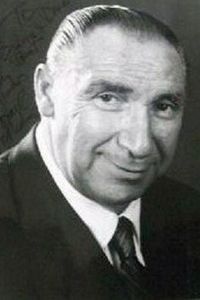 Хорас МакМахон