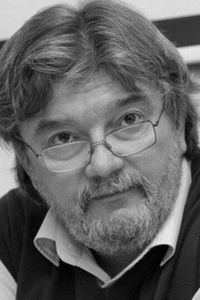 Андрей Константинов