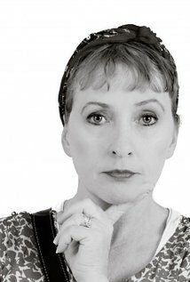 Джули Карнахан