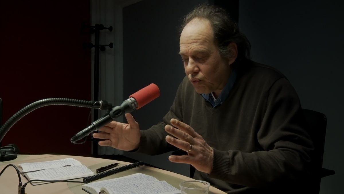 Кадр 1 из фильма Дом радио