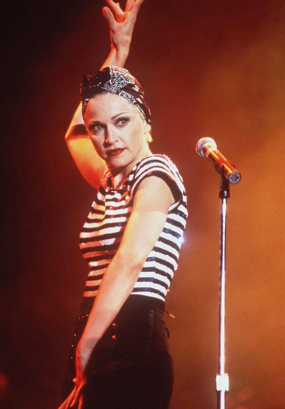 Кадр 9 из фильма Madonna — The Girlie Show (Live Down Under)