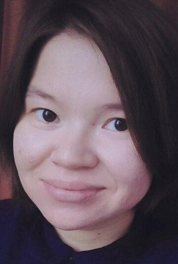 Лена Ханова