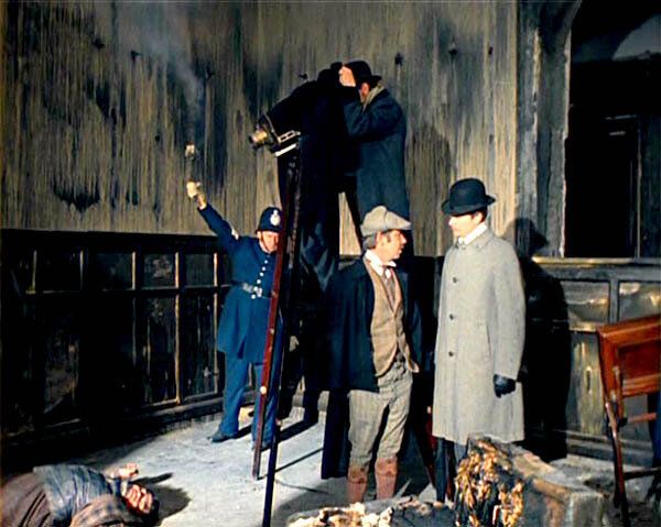 Кадр 4 из фильма Шерлок Холмс и доктор Ватсон: Кровавая надпись