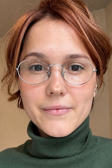 Полина Попова