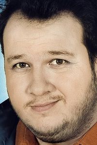 Шахан Гёкбакар