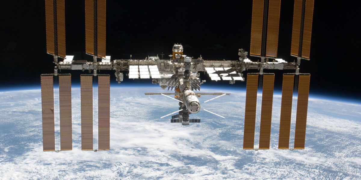 Кадр 4 из фильма NASA: 60 лет в космосе