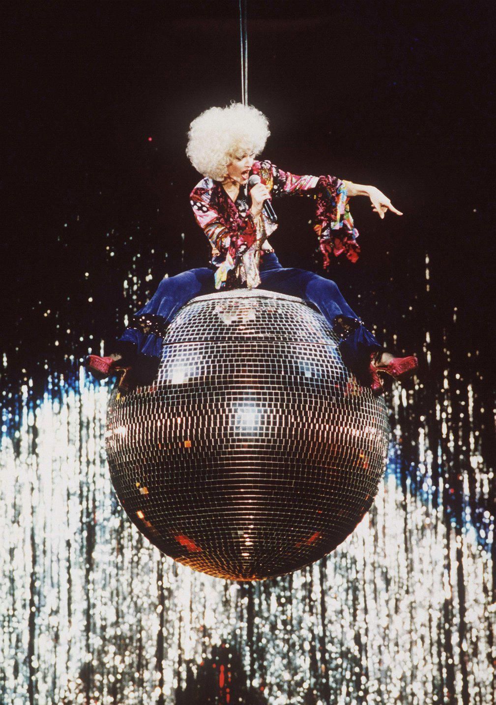 Кадр 8 из фильма Madonna — The Girlie Show (Live Down Under)
