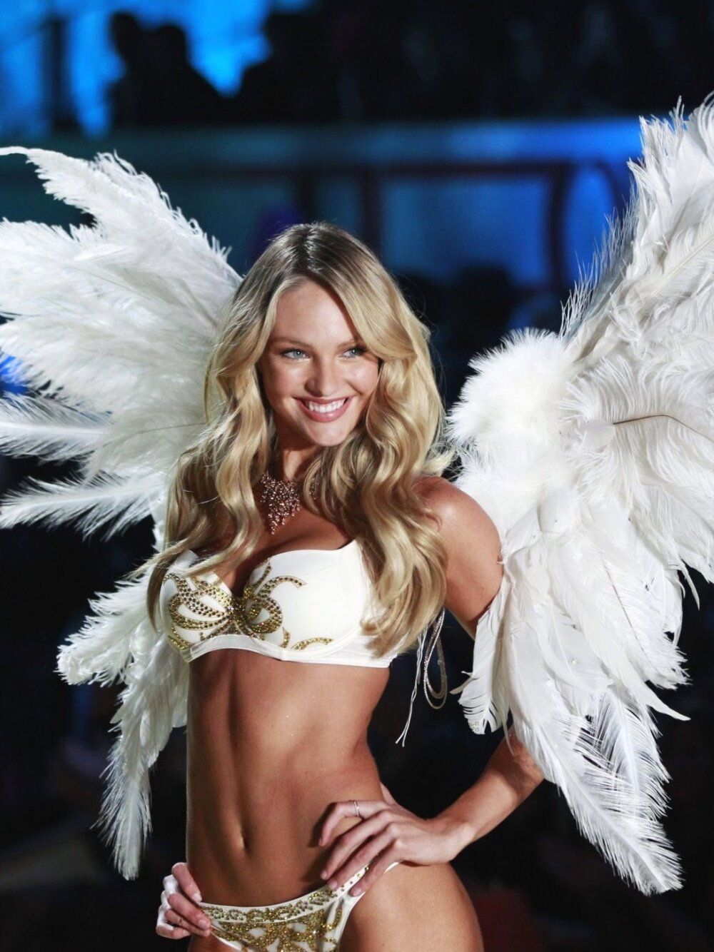 Кадр 3 из фильма Показ мод Victoria's Secret 2010
