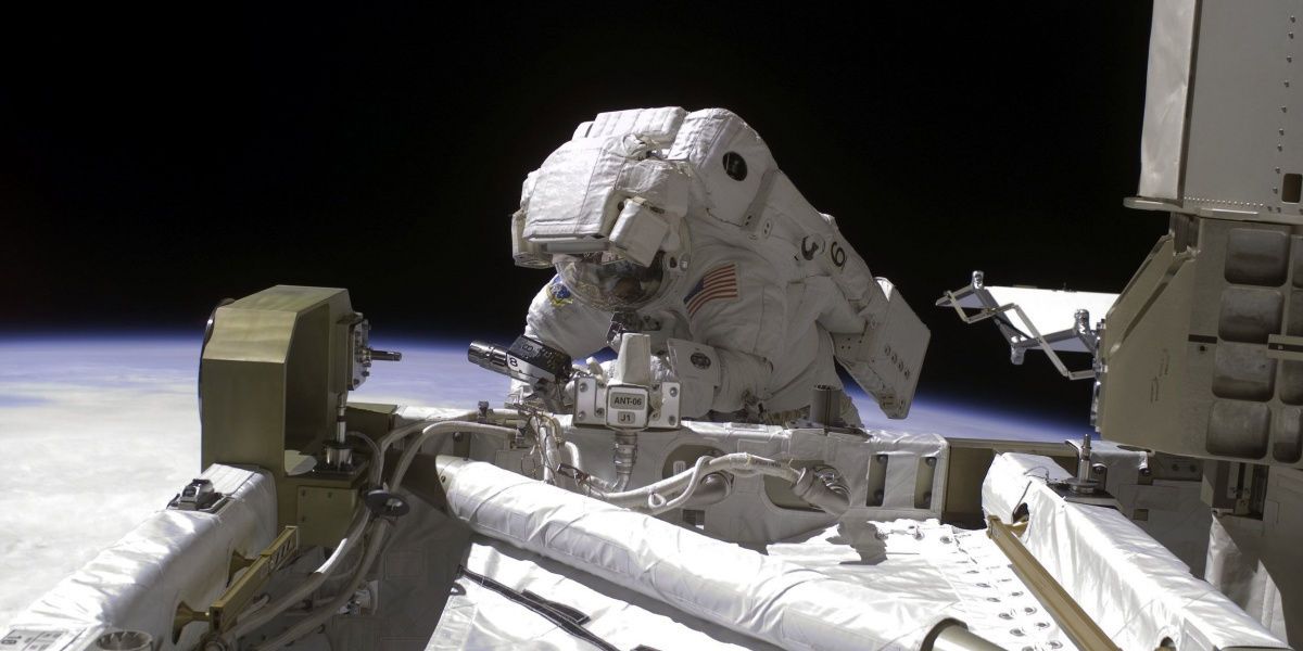 Кадр 5 из фильма NASA: 60 лет в космосе