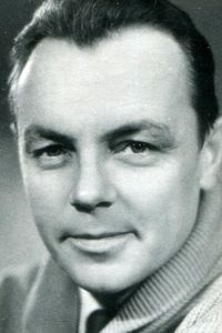 Кирилл Лавров