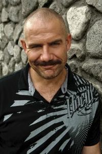Микал Вега